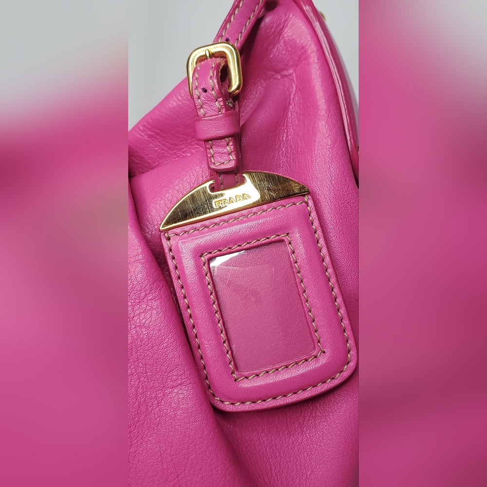 🔥HostPick🔥NWOT PRADA Milano Vibrant Pink Leather Shoulder Bag Gold Hardware - Picture 14 of 16